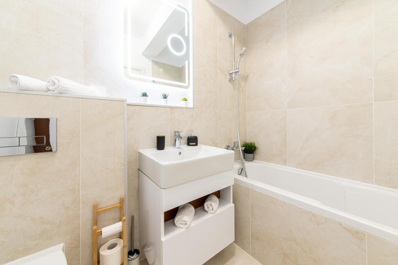 Apartament North 26 - Aviatiei Bukareszt Zewnętrze zdjęcie